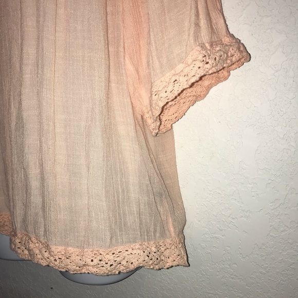 2/$20 Zac & Rachel Peach Crinkle Peasant Top M - Picture 3 of 4
